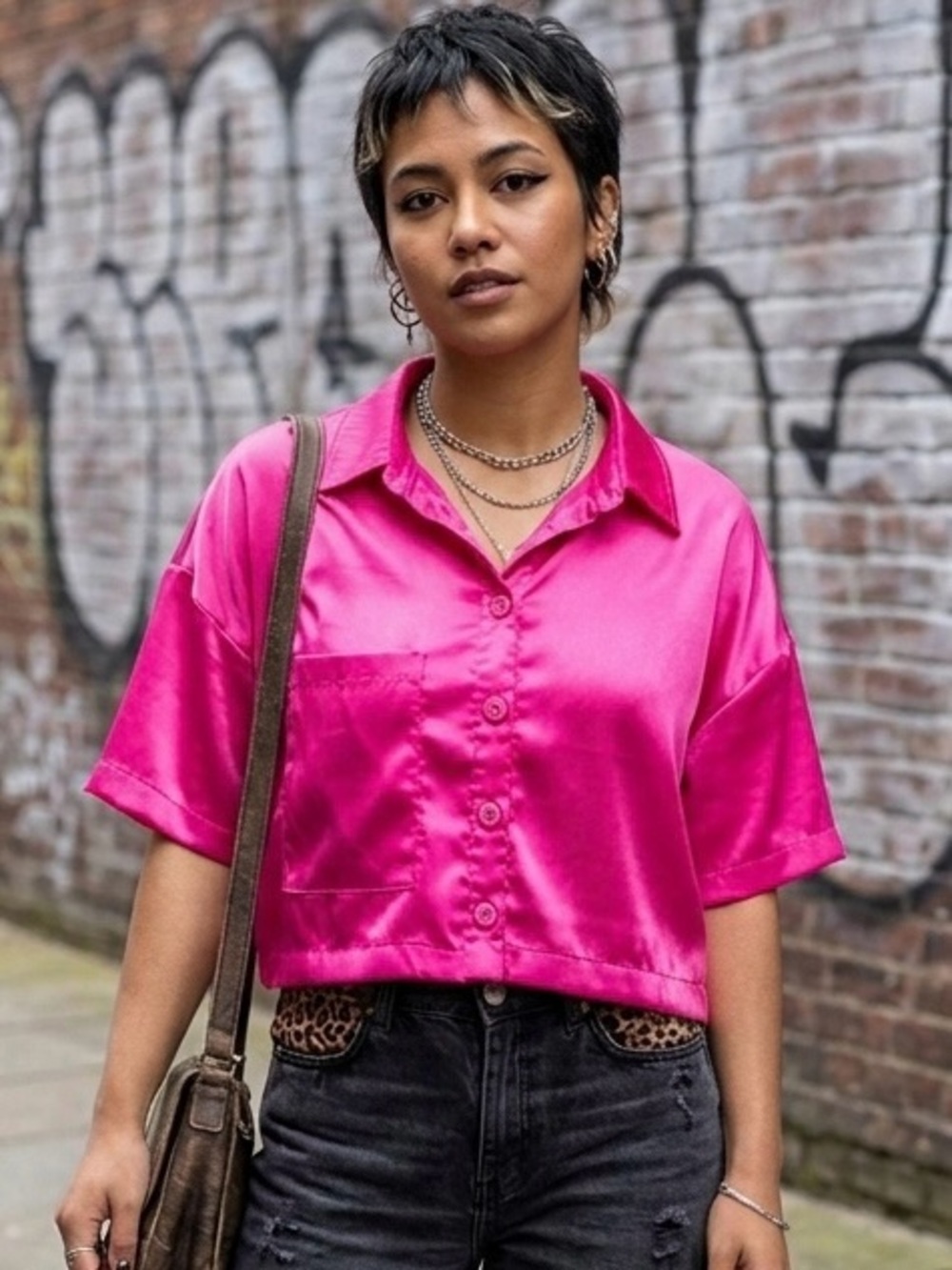 love J Hot Pink Satin Cropped Button-Up Top Front Pocket Relaxed Fit EUC